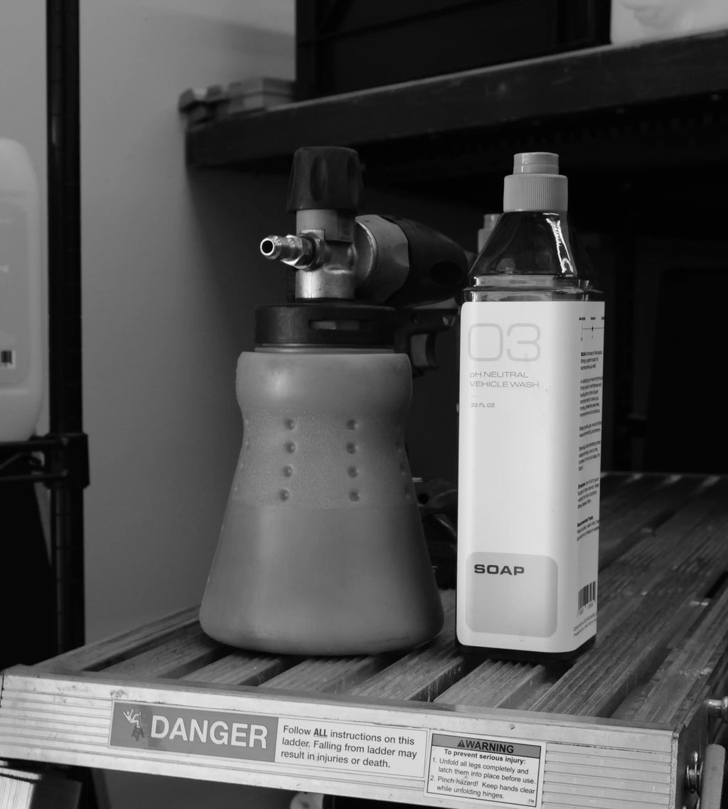 GREYSCALE 03 SOAP | pH-Neutral High-Foam Car Wash Shampoo