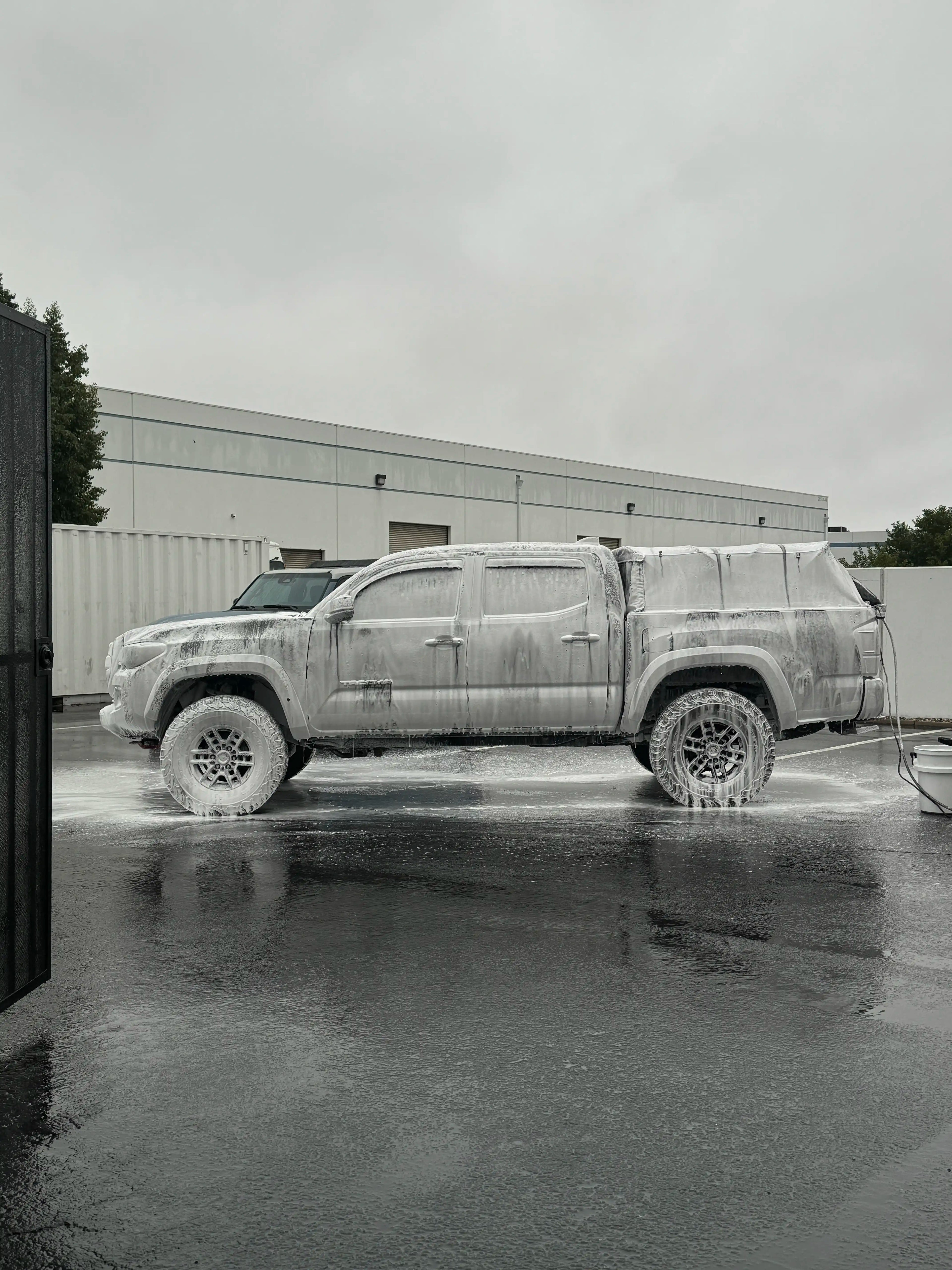 GREYSCALE 03 SOAP | pH-Neutral High-Foam Car Wash Shampoo