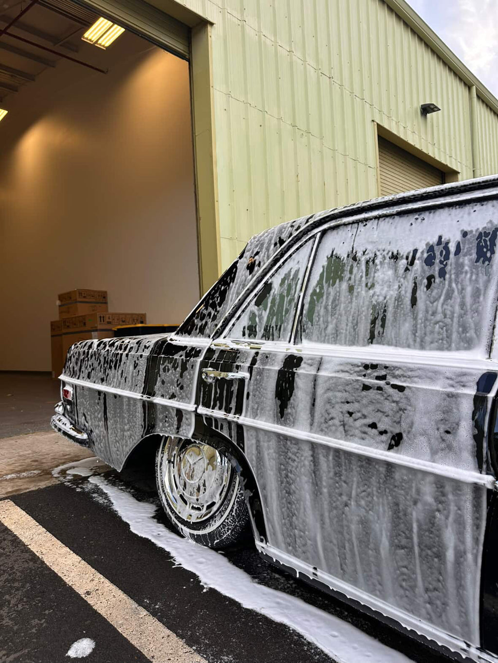 GREYSCALE 00 STRIP SOAP | Low pH Car Wash for Wax & Sealant Removal