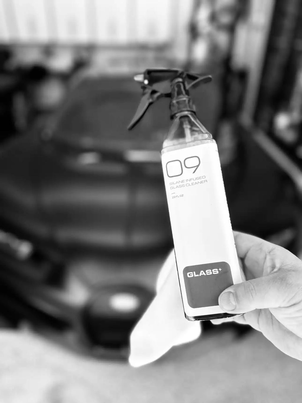 GREYSCALE 09 GLASS+ | Tint-Safe Glass Cleaner & Repellent